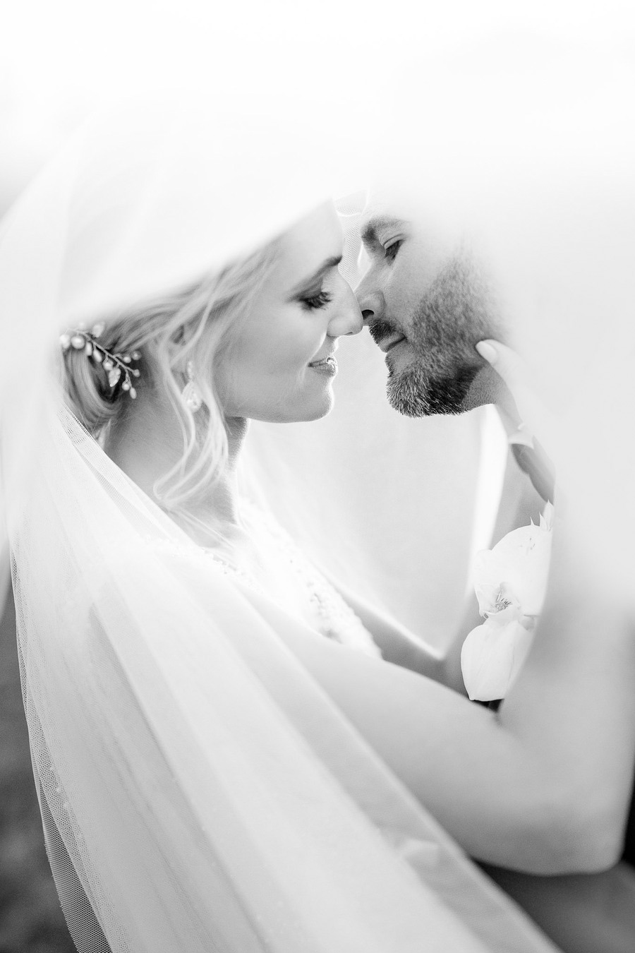 Prague wedding newlyweds