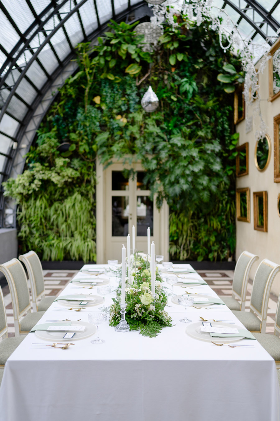 wedding reception decor in Villa Richter in Prague