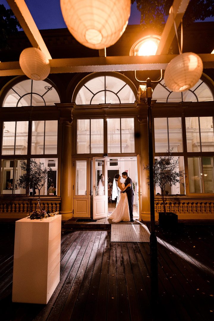 night wedding portrait in Prague